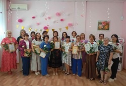 Харабалинских социальных работников поздравили с профессиональным праздником