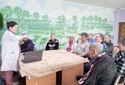 В воленском соццентре состоялась профилактическая беседа с пожилыми людьми