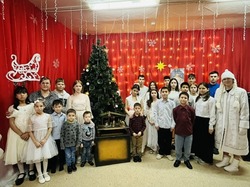 В харабалинском соццентре отметили Рождество