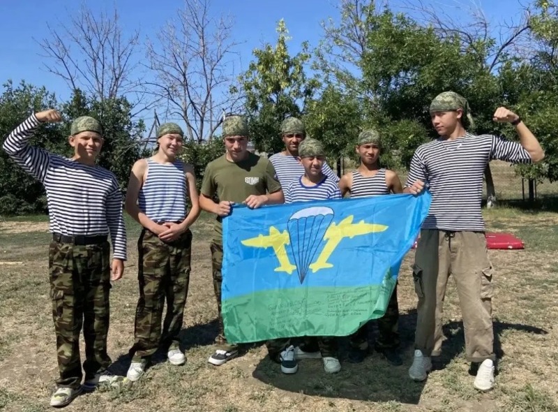 В харабалинском соццентре прошли захватывающие военно-спортивные состязания