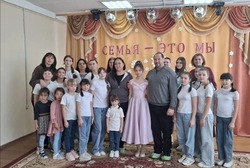 Несколько воспитанников харабалинского соццентра обрели семьи