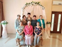 Харабалинские активисты школы третьего возраста посетили местный ЗАГС