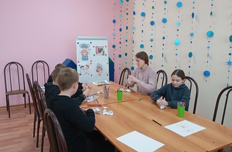 Юных харабалинцев научили справляться со своими страхами