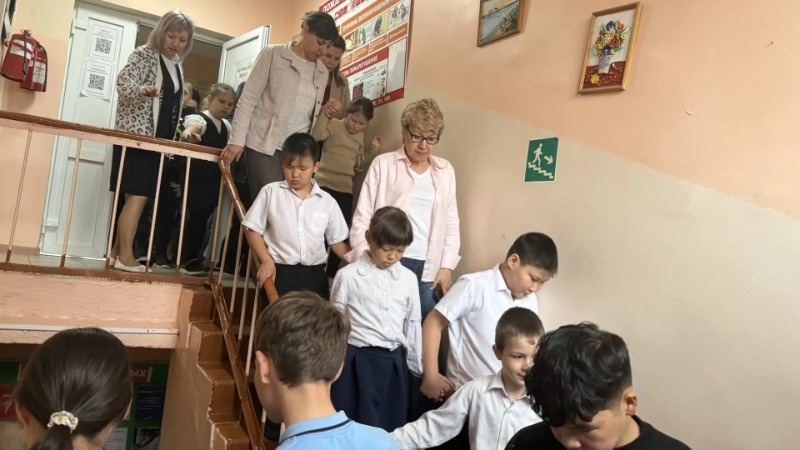 В харабалинской школе прошла тренировочная эвакуация