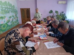 Постояльцам воленского соццентра помогли провести досуг с пользой