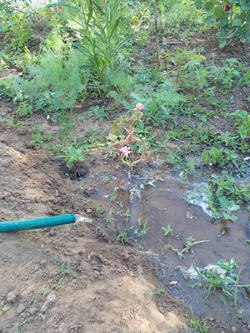 В селе Хошеутово Харабалинского района восстанавливают водоснабжение 