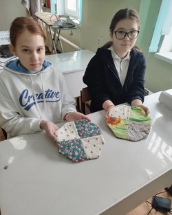 В харабалинской школе осваивают уроки швейного дела