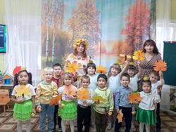 В Кочковатке прошло праздничное мероприятие «Золотая осень»