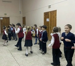 В Харабали провели спортивно-игровую программу для детей «Спортивный класс»