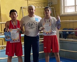 В Харабали прошёл юношеский турнир по боксу 