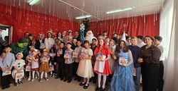 В харабалинском соццентре состоялось новогоднее представление