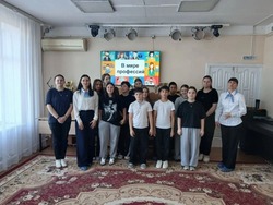 Воспитанников харабалинского соццентра познакомили с миром профессий