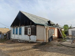 В Харабали горел жилой дом